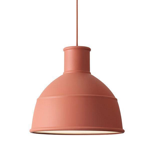 Muuto Unfold Pendel i Terracotta – Elegant Belysning til Hjemmet